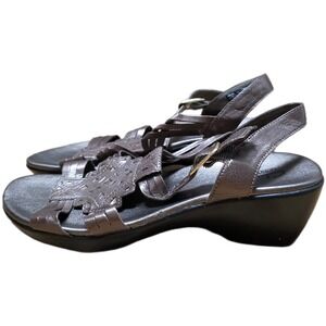 Clarks Bendables Ella Chamber Women's Size 7.5 Sandals Bronze Leather Wedge Heel